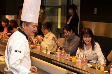 インフルエンサーの方と鎧塚シェフ