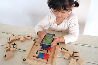 パズルをアプリで読み取って答え合わせ