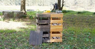 重ね方を変えれば木箱にもテーブルにもなります