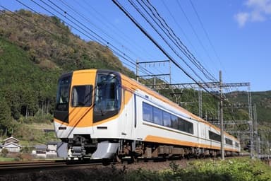 近鉄特急（イメージ）