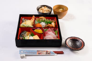 弁当箱の中は三密上等！弁当de宴会コース