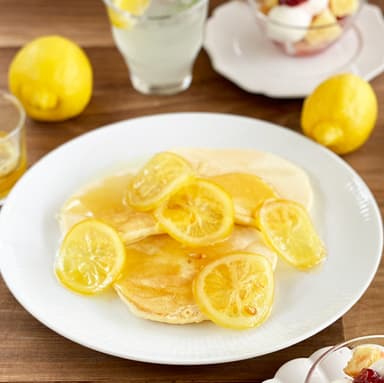 パンケーキのレモンコンポート掛け