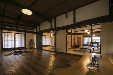 店内7