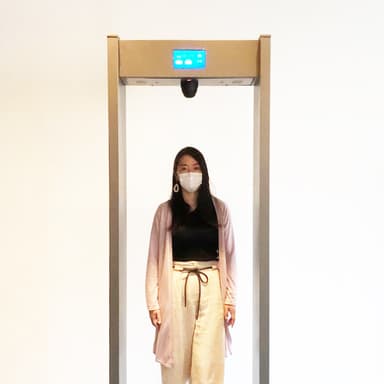 「赤外線検温ゲートII」入場イメージ