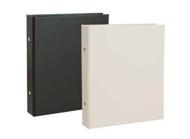 ブラックとホワイトのシンプルなデザイン