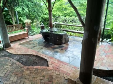 半屋内待合場