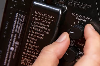12カテゴリー、計300以上の音色を内蔵