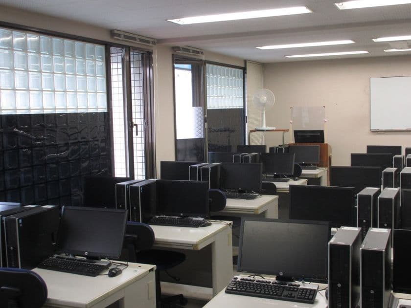 IT系専門学校、コロナ禍予防策で「教育環境整備」報告　
～三密回避に係る校舎内環境整備でクラスター発生回避～