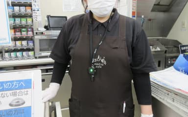 小売店　店員