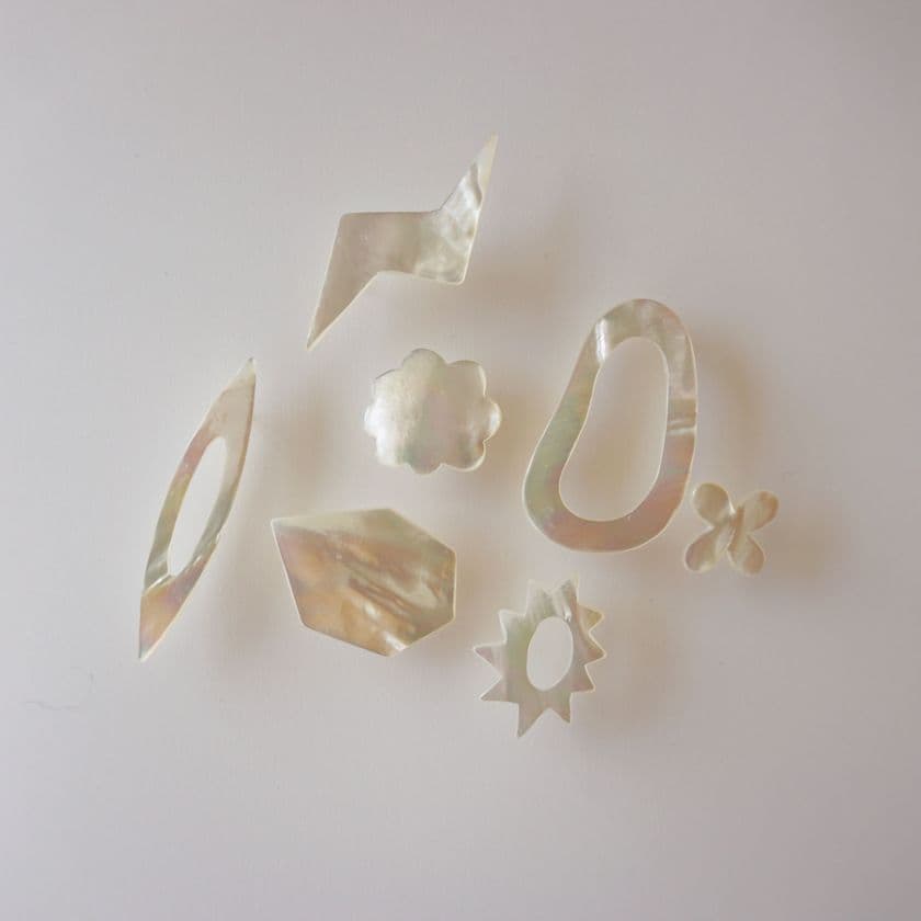 ミャンマーの職人と日本のデザイナーが作る、白蝶貝を使った
エシカルジュエリーのブランドmunaが
Life with Jewelry @3331 Arts Chiyodaに初参加