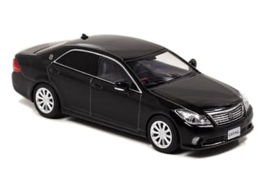 Black：右前