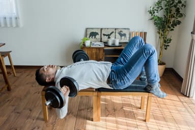 並べてトレーニングベンチに