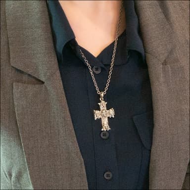 『Guns N' Roses』ペンダント着用イメージ