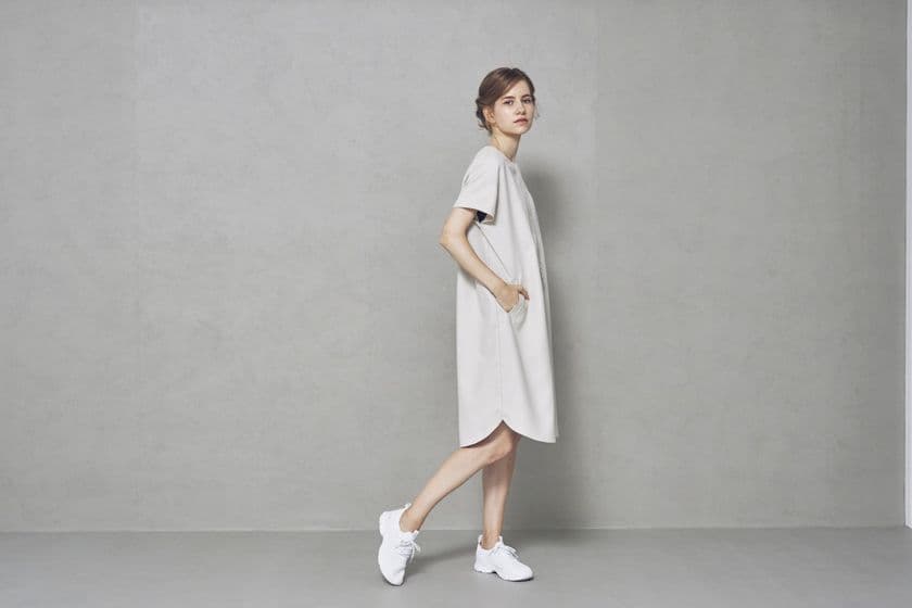 JILLSTUARTのメディカルウェア待望の新作を発表！
女性が美しく見えるデザインのユニフォームが新登場