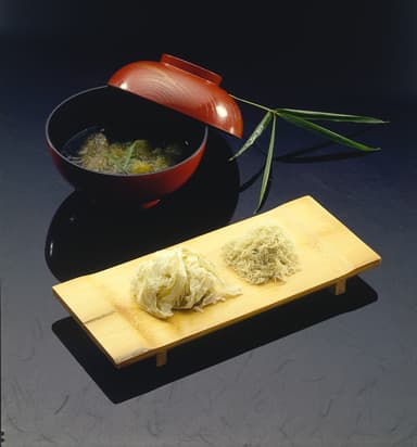 とろろ昆布