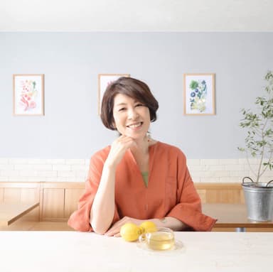 安藤 夏代氏