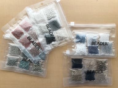 色展開