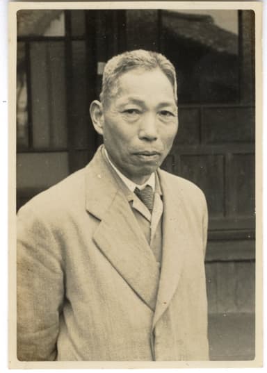初代定次郎の写真