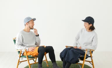 アウトドアシーンにも