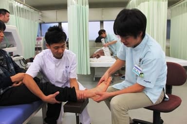 東京柔道整復専門学校 施術