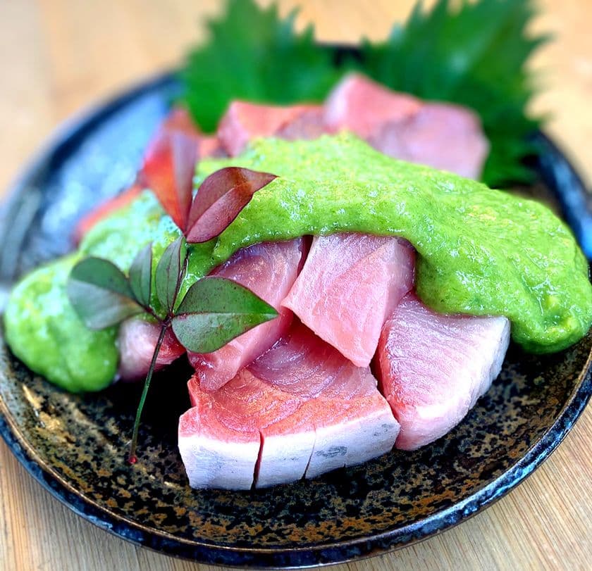 緑のソースがインパクト大！にんにくの葉＋酢味噌　
高知の伝統調味料“ぬた”　
Makuakeプロジェクトで初日から目標額238％をクリア！