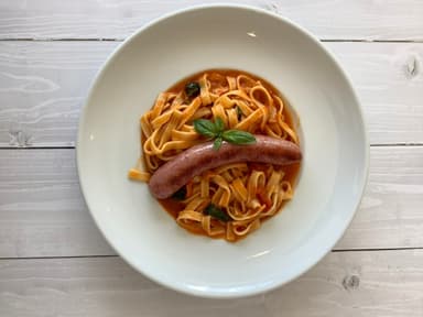 紅豚ソーセージトマトパスタ