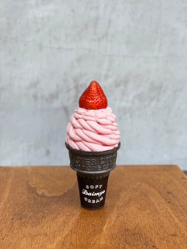 いちごストロベリーソフトクリーム