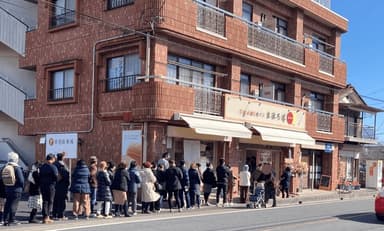 グランドオープン時　行列の様子
