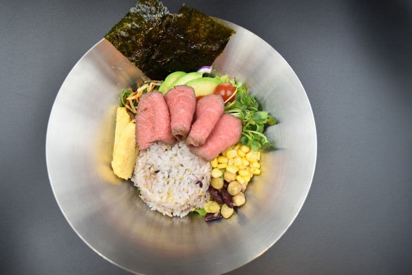 名古屋市新栄町で話題の韓国料理店「チャードルズ」
　4月18日(月)よりランチ営業がスタート！
絶品ヘルシービビンバが登場
