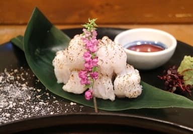 鱧の焼き霜