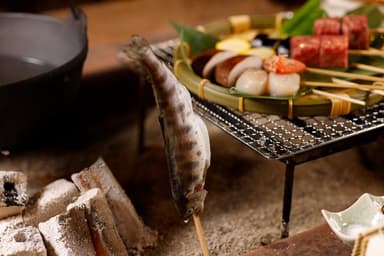 野菜や魚は鮮度にこだわり、地元ならではの食材を使用