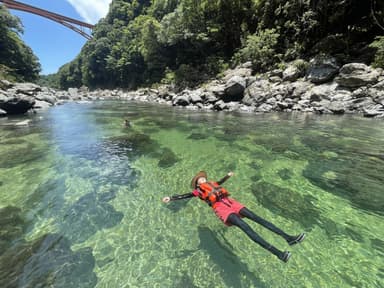 夏は川の水が気持ちいい！