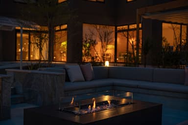 夜のファイヤラウンジ