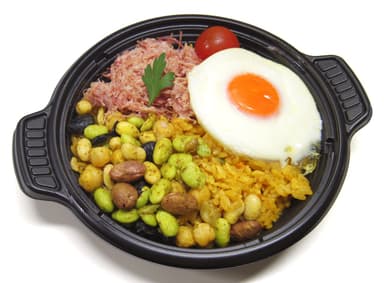 ＜千駄木腰塚＞自家製コンビーフのスパイシードライカレー