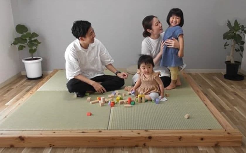 和室がなくても畳を置くことができる『KUSU畳』、
Makuakeにて10月5日まで先行予約販売！
稲わら畳×楠の木でつくる　国産・自然素材にこだわった置き畳