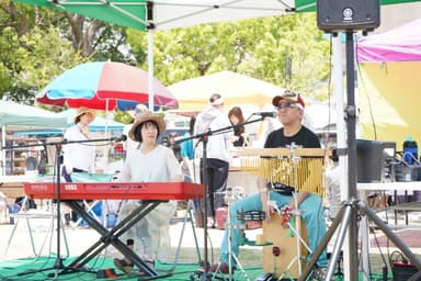 湊川公園手しごと市の様子(2)