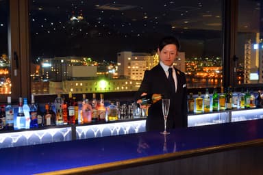 夜景バー　カウンター