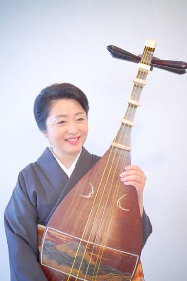 坂田美子(琵琶)