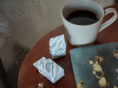 『CAFE@HOME Rain Sound 雨の日に』260円(税込)