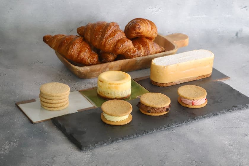 津市発の全て店内工房で手作りした、クラフトチーズケーキ専門店
「RAKUTO cheesecake craft」が11月3日にオープン！