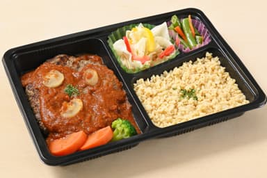 糖質制限 北海道産牛肉の網焼きハンバーグ弁当