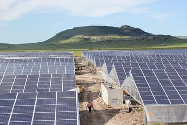 16MWメガソーラー(イタリア)