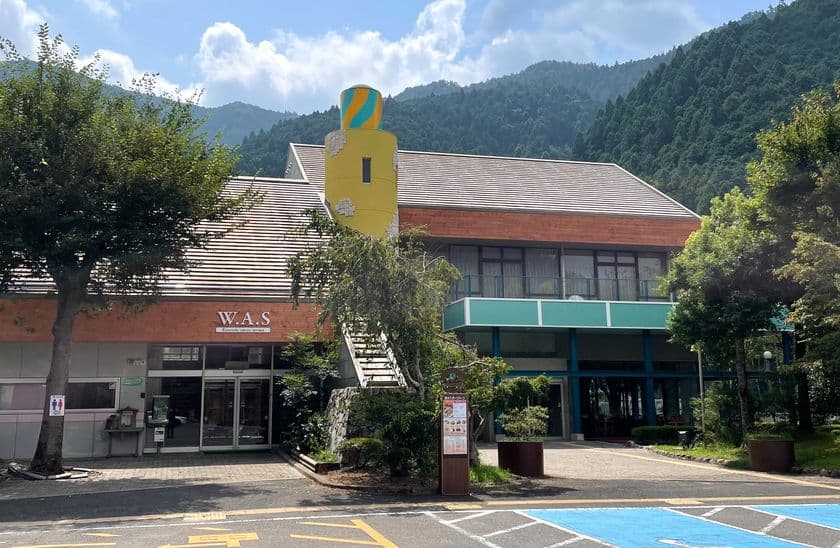日本一の山椒生産地有田川町　
売上上昇も後継ぎ不足で生産農家崩壊の危機　
後継者不足を解決し持続可能な農業のカギとなる
グランピング場オープン