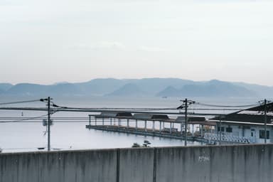 山も海もあり自然豊か、デニムの産地でもあるこの児島から日本、そして世界へ靴をお届けします