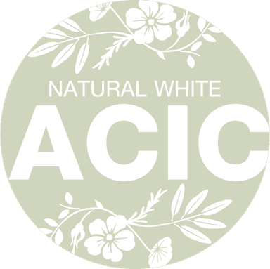 ACIC natural white ロゴ
