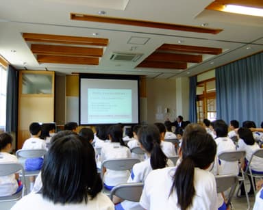 柳田小での情報モラル授業