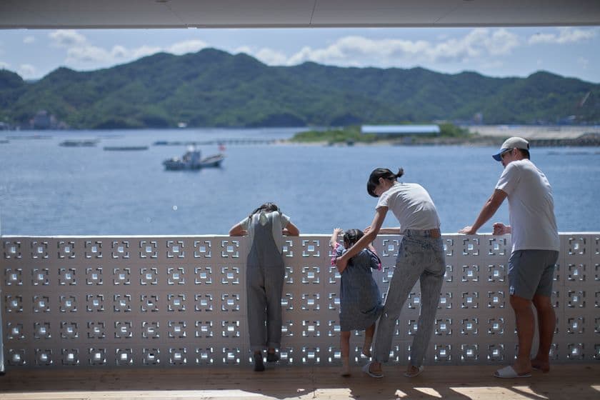 年間50万人以上の観光客が訪れる淡路島・福良エリアに
1日1組限定で福良湾が見渡せる貸別荘
「BAYSIDE VILLA the Loose」がオープン