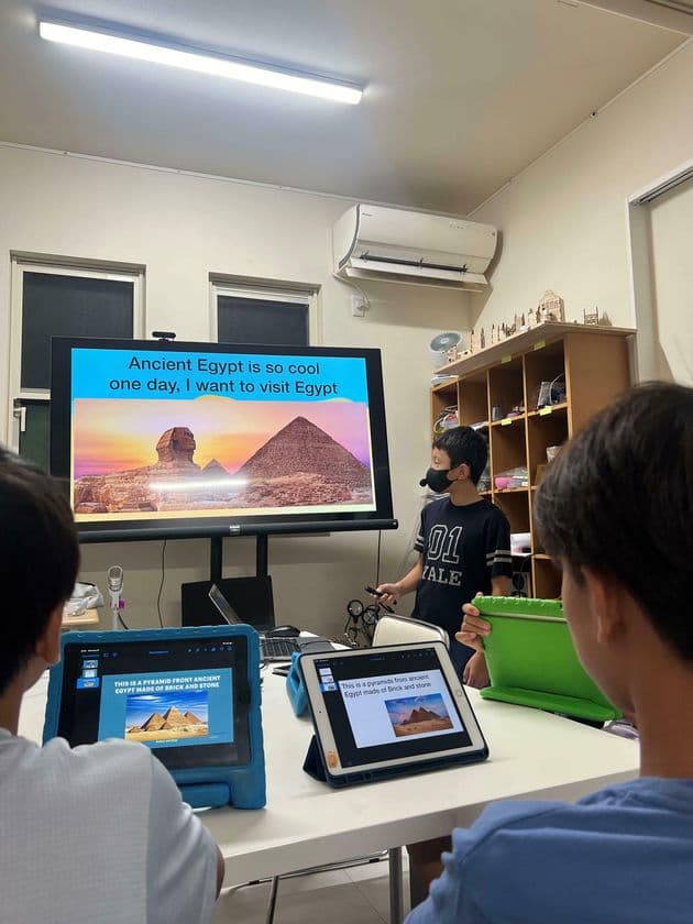 小中学生向け・英語でのプレゼンテーションスキルを上達させる
新コース「プレゼンwithマイクラ」を10月2日に開始