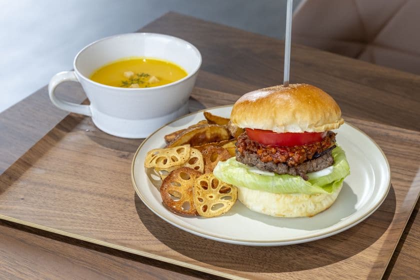 食欲の秋に向けて黒毛和牛100％の手作りハンバーガー屋
「Kitchen etto」が販促強化を実施