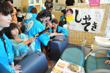 去年の夏祭りの様子1-射的-
